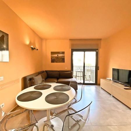 Urban Manresa-City Center Apartment With Balcony Exterior foto