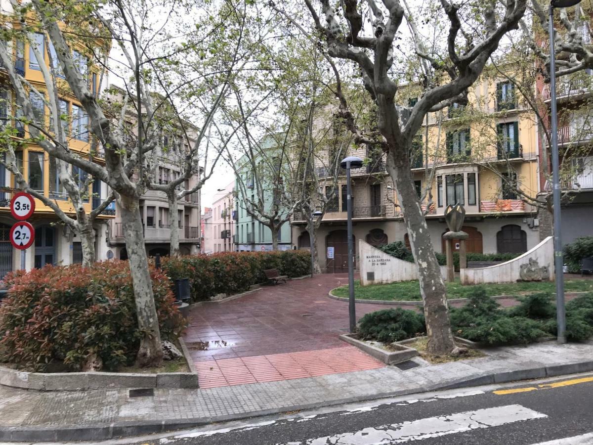 Urban Manresa-City Center Apartment With Balcony Exterior foto